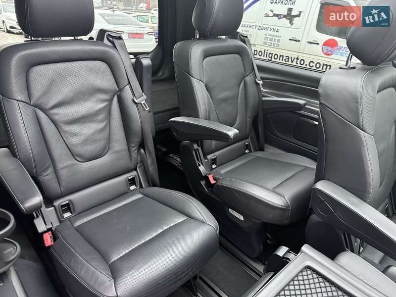 Минивэн Mercedes-Benz V-Class 2021 в Киеве