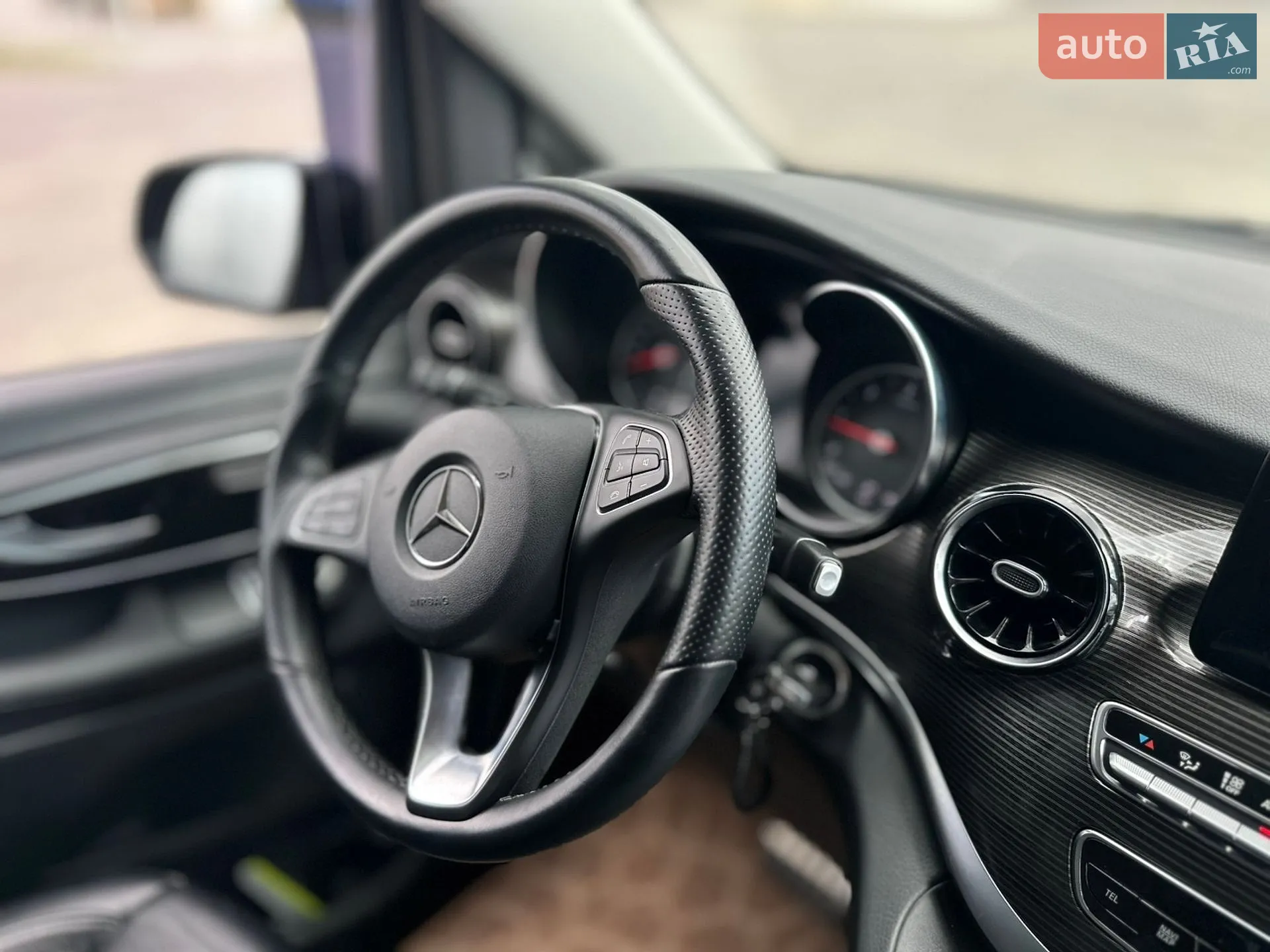 2020 Mercedes-Benz V-klasse - мініатюра 35
