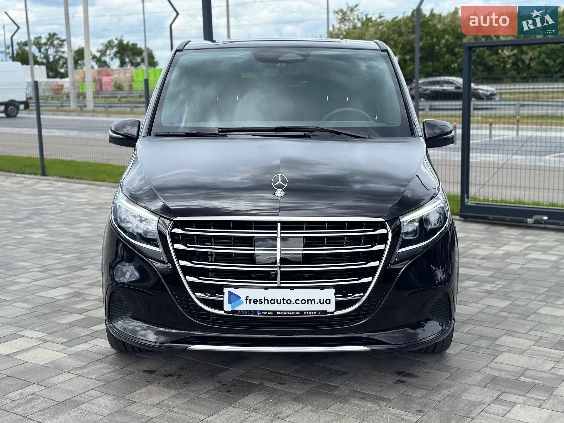 2025 Mercedes-Benz V-klasse - мініатюра 2
