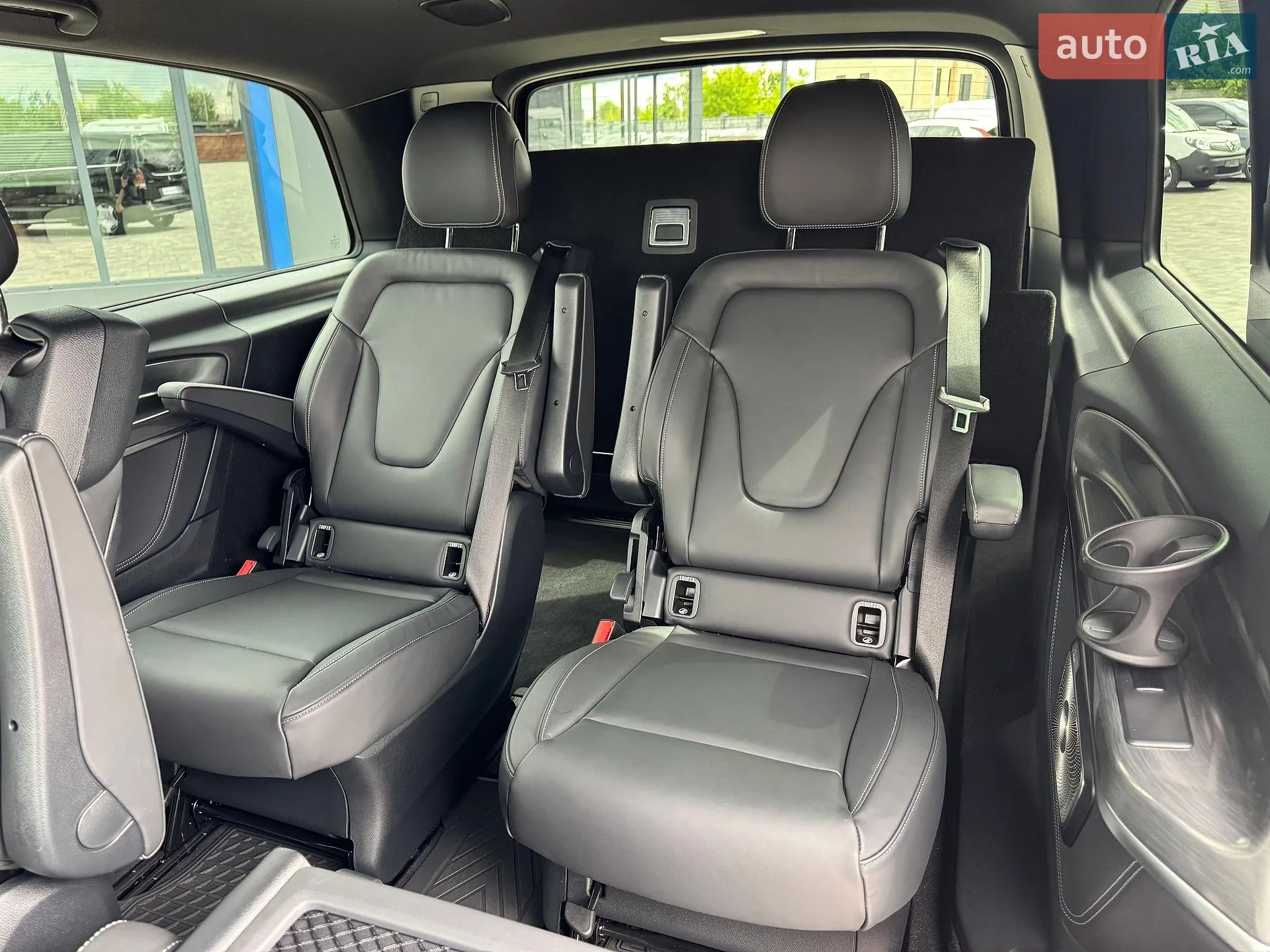 2025 Mercedes-Benz V-klasse - мініатюра 30