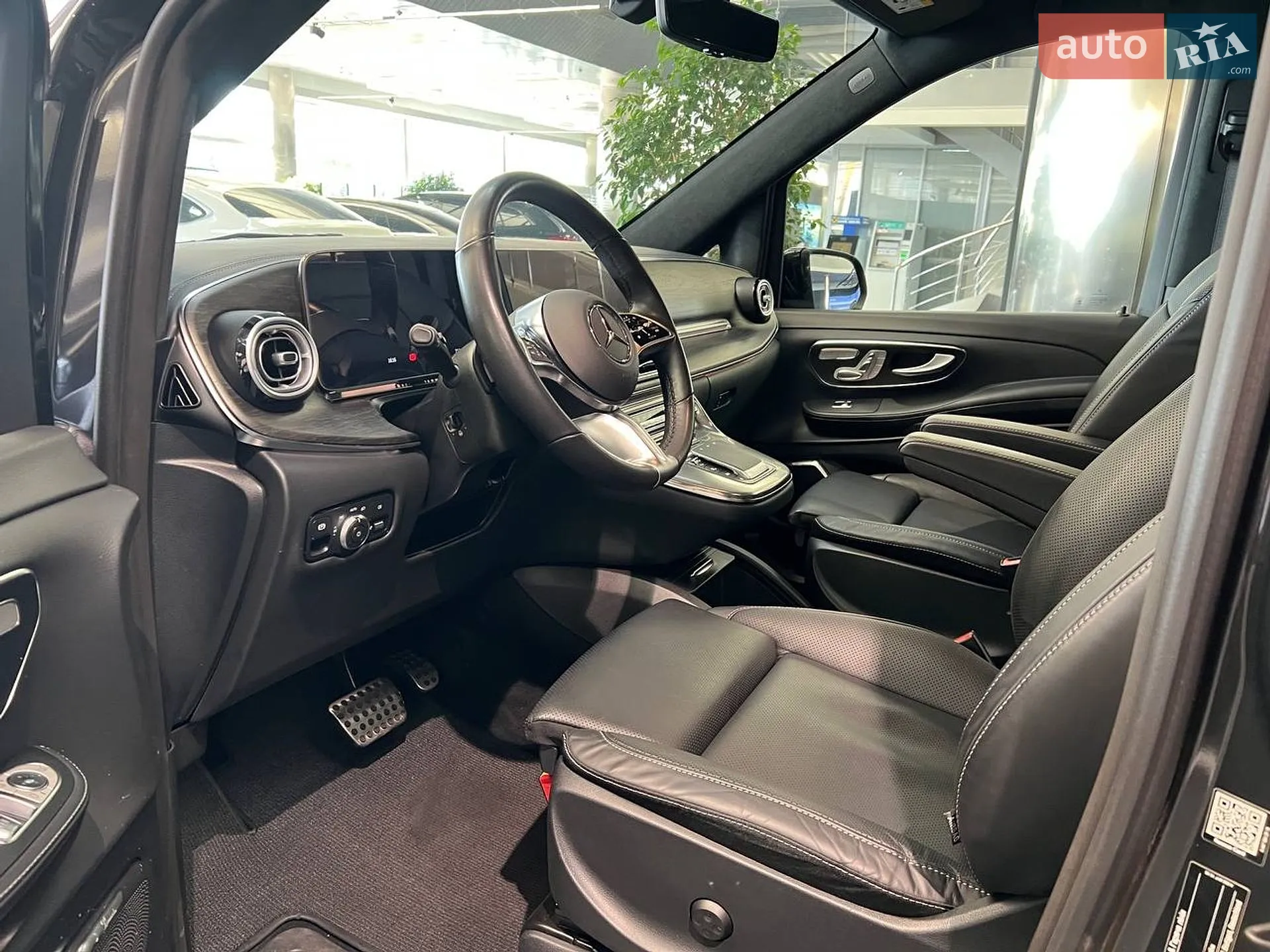 Mercedes-Benz V-Class 2025 VIN W1V44781314510175 фото оголошення 8 з 31
