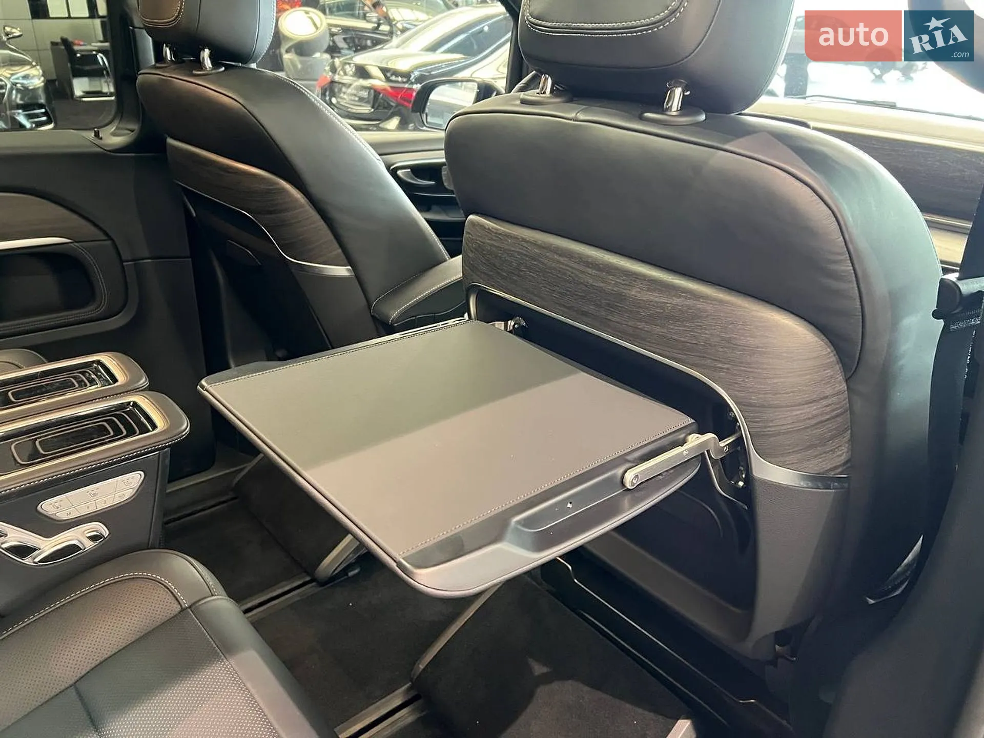 Mercedes-Benz V-Class 2025 VIN W1V44781314510175 фото оголошення 30 з 31