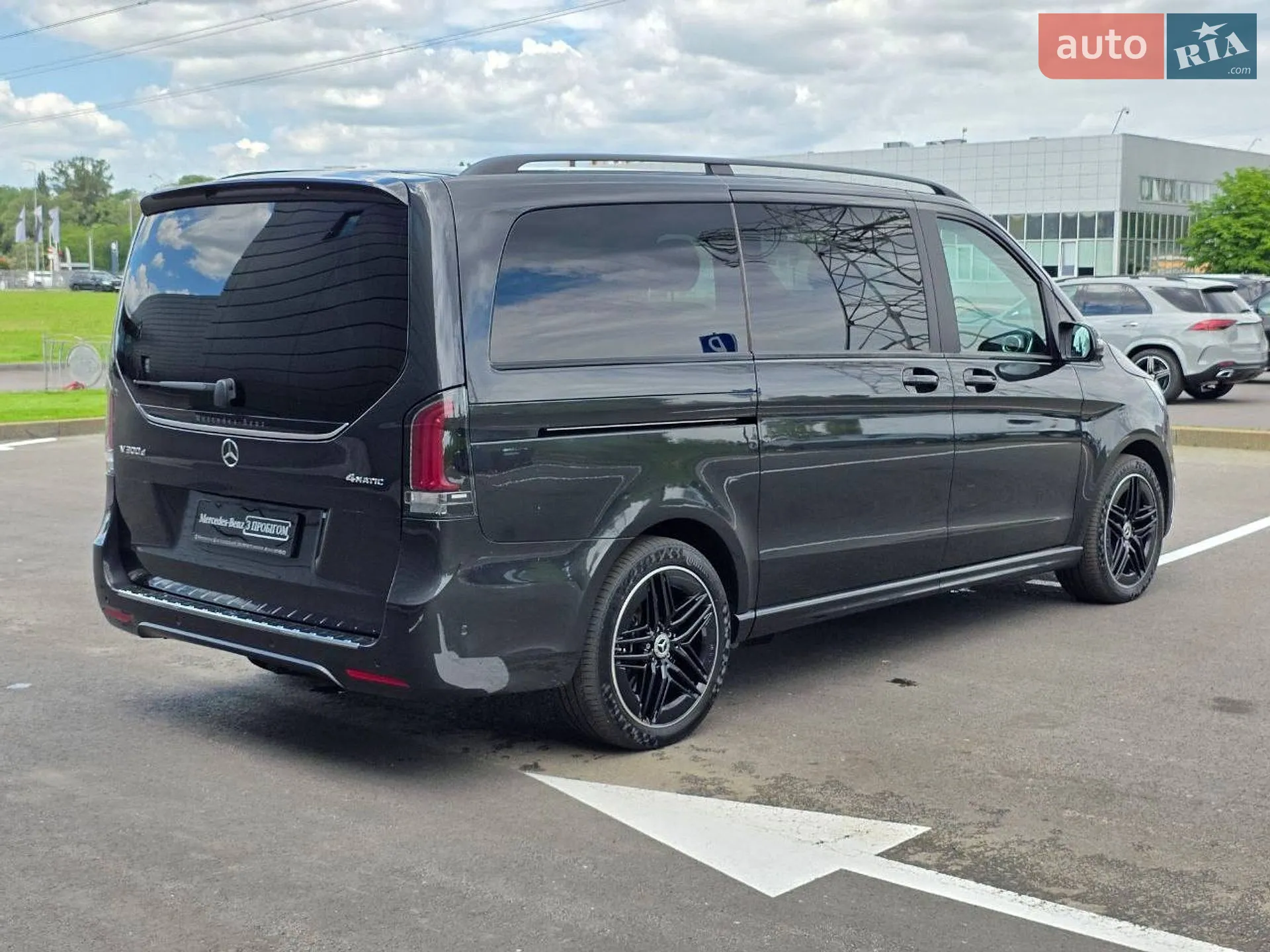 Mercedes-Benz V-Class 2025 VIN W1V44781314510175 фото оголошення 5 з 31