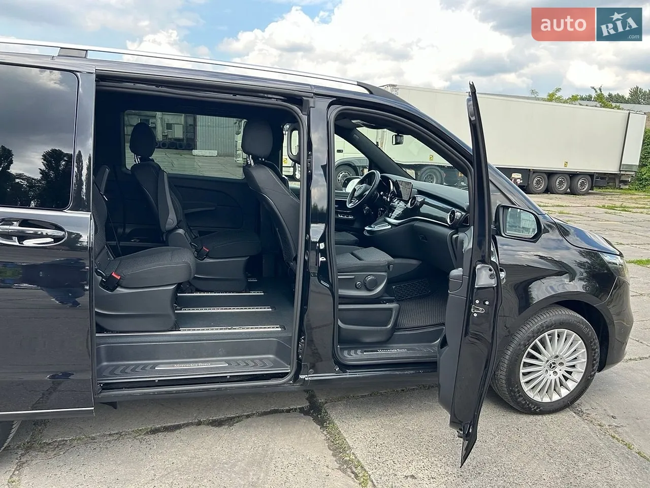 2024 Mercedes-Benz V-klasse - мініатюра 18