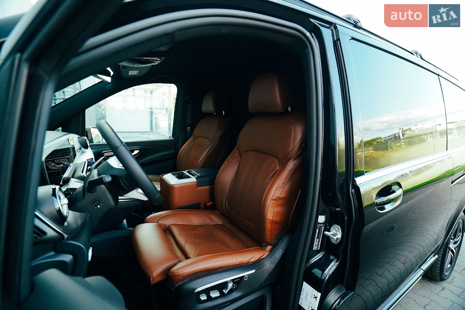 2025 Mercedes-Benz V-klasse - мініатюра 38