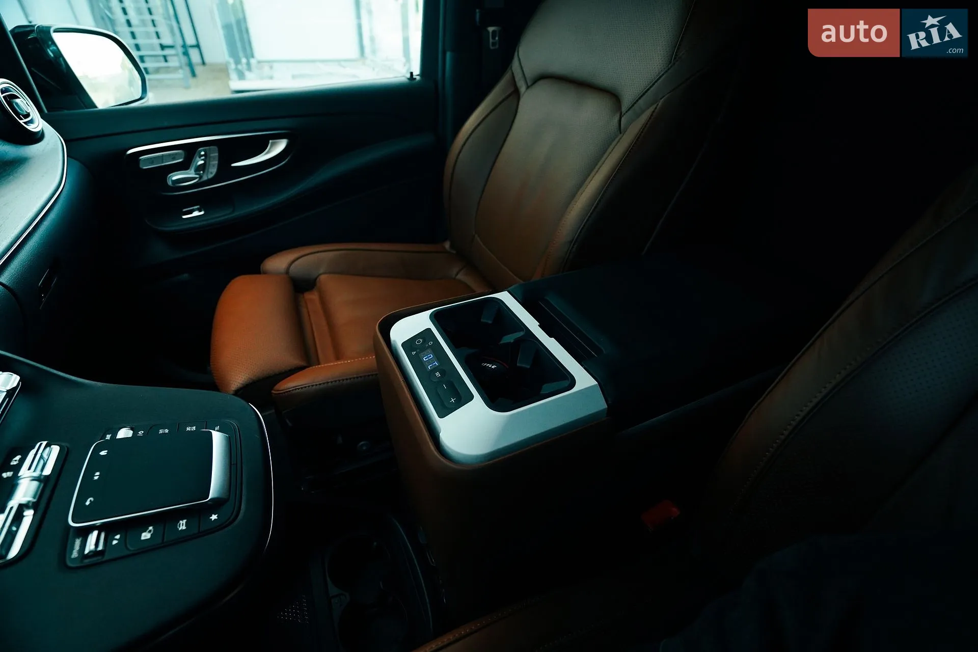 2025 Mercedes-Benz V-klasse - мініатюра 49