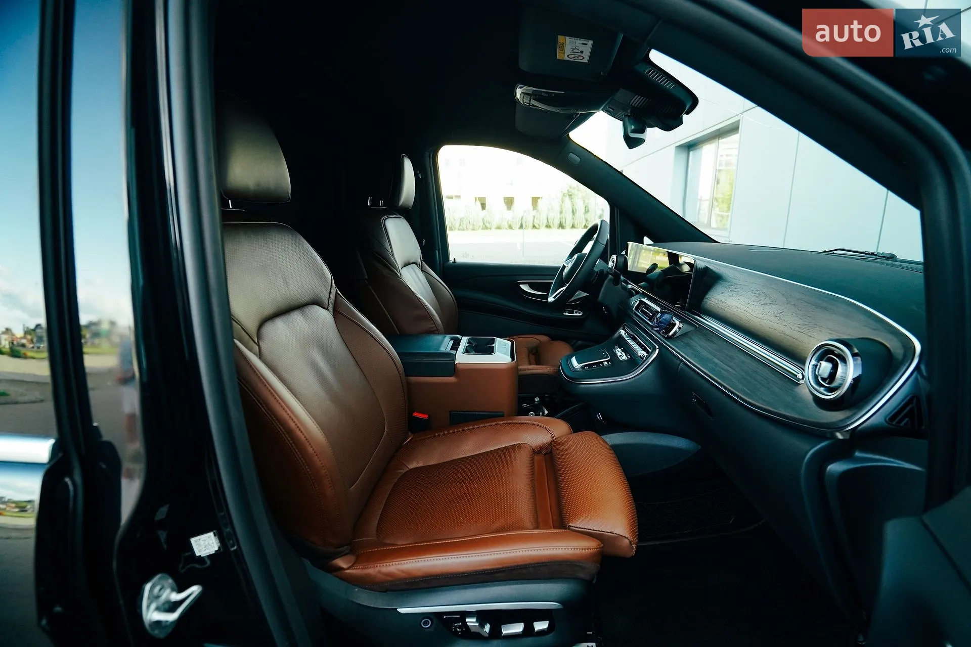 2025 Mercedes-Benz V-klasse - мініатюра 53
