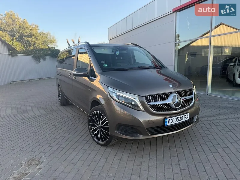 Mercedes-Benz V-Class