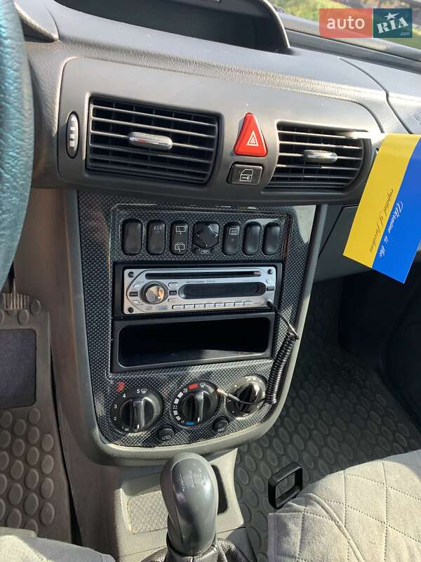 Минивэн Mercedes-Benz Vaneo 2003 в Сумах фото 9 Минивэн Mercedes-Benz Vaneo 2003 в Сумах