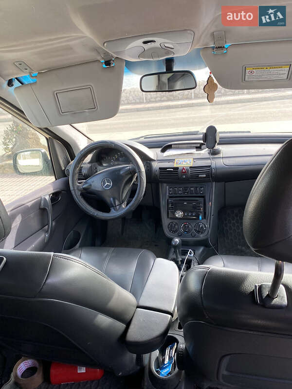 Минивэн Mercedes-Benz Vaneo 2004 в Виноградове