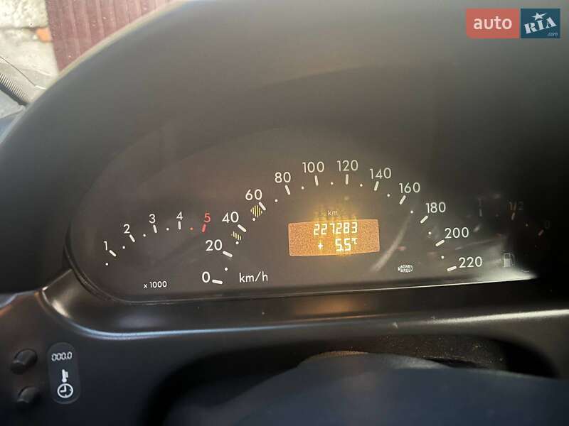 Минивэн Mercedes-Benz Vaneo 2002 в Ужгороде фото 8 Минивэн Mercedes-Benz Vaneo 2002 в Ужгороде