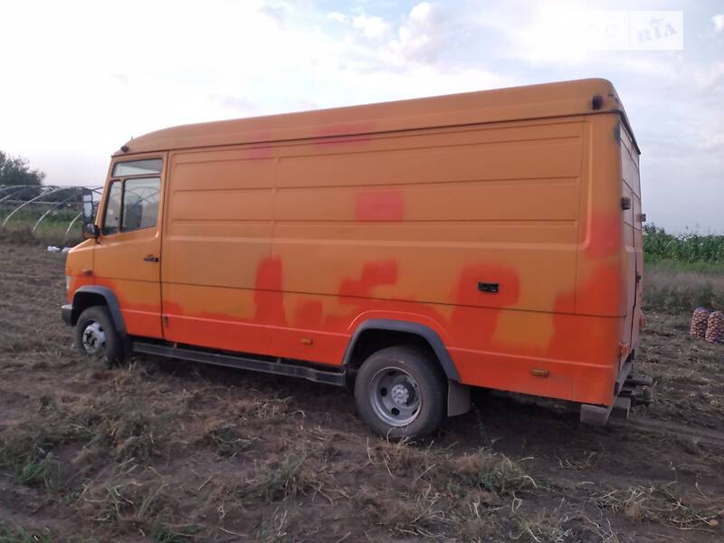 Mercedes-Benz Vario 814