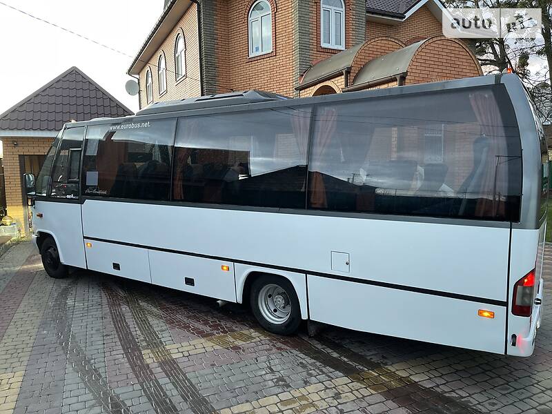 Туристический / Междугородний автобус Mercedes-Benz Vario 2002 в Киеве