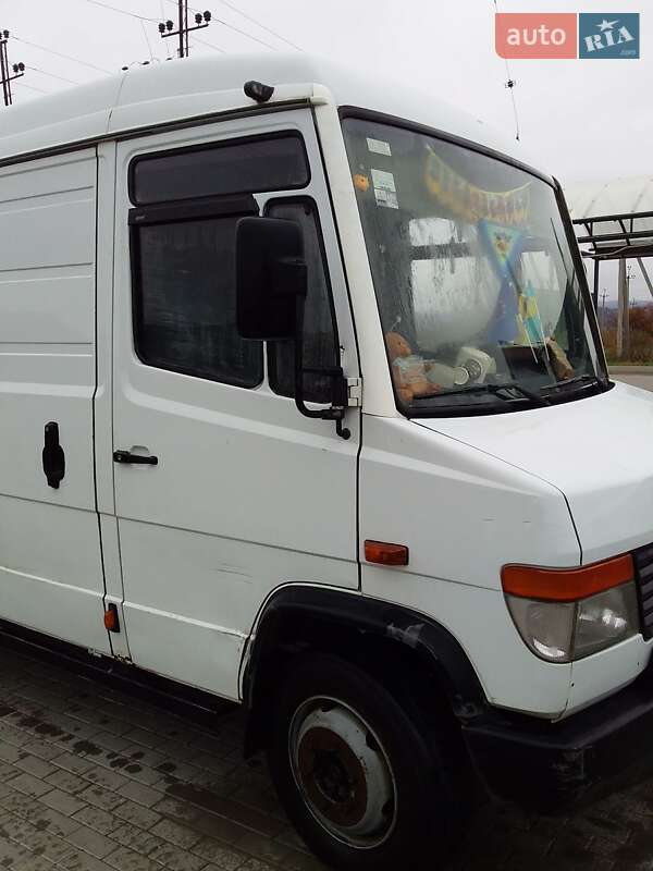 Вантажний фургон Mercedes-Benz Vario 1997 в Тячеві