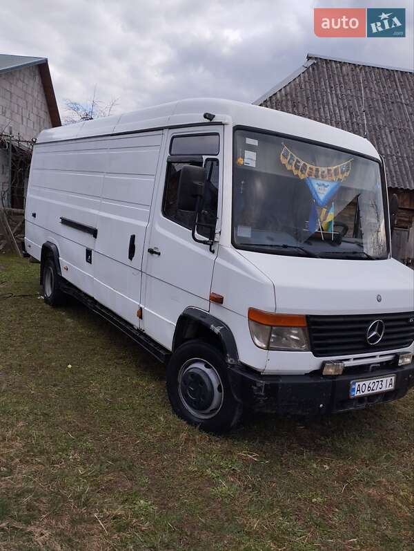 Вантажний фургон Mercedes-Benz Vario 1997 в Тячеві