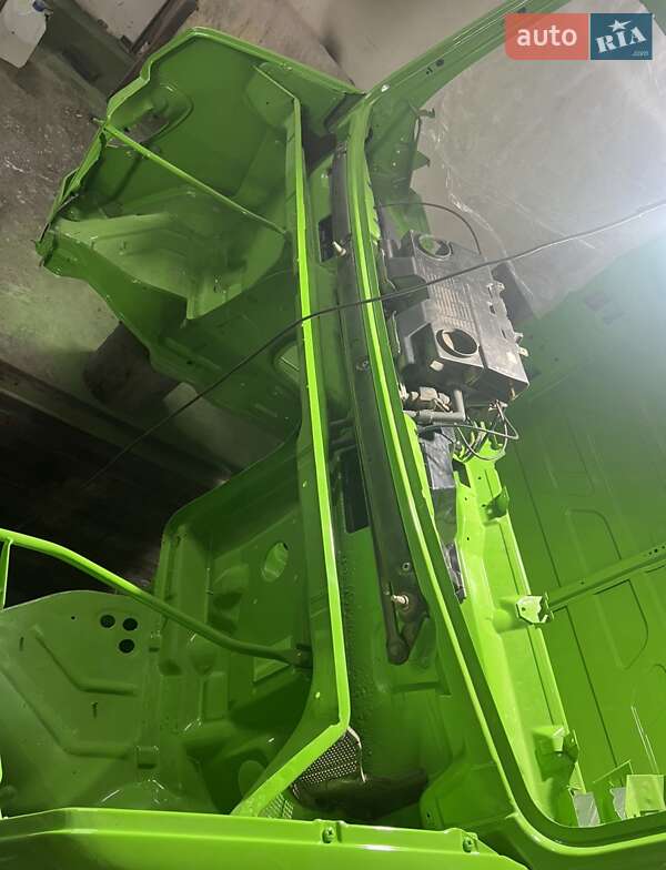 Евакуатор Mercedes-Benz Vario 1997 в Славуті