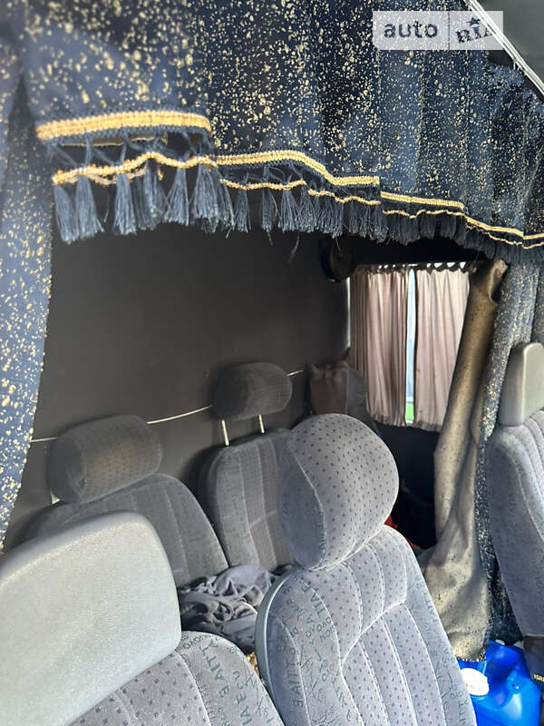 Вантажопасажирський фургон Mercedes-Benz Vario 1997 в Хмельницькому