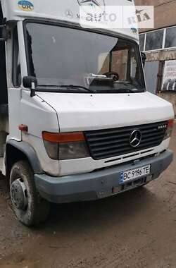 Вантажний фургон Mercedes-Benz Vario 1999 в Львові