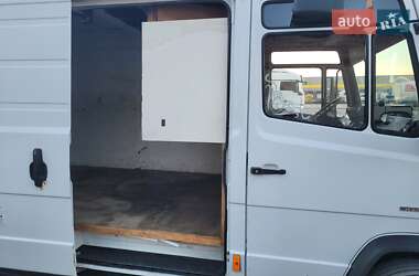 Вантажний фургон Mercedes-Benz Vario 2011 в 