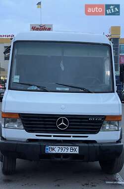 Вантажний фургон Mercedes-Benz Vario 2002 в Рівному