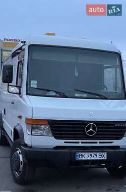 Вантажний фургон Mercedes-Benz Vario 2002 в Рівному