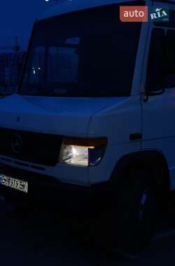 Вантажний фургон Mercedes-Benz Vario 2002 в Рівному