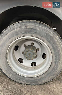 Грузовой фургон Mercedes-Benz Vario 2013 в 