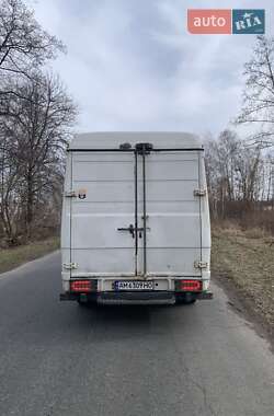 Грузовой фургон Mercedes-Benz Vario 1999 в 