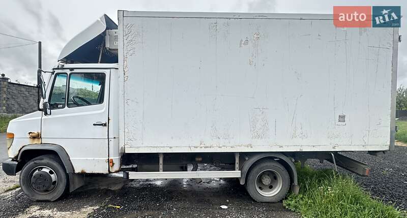 Mercedes-Benz Vario 2004