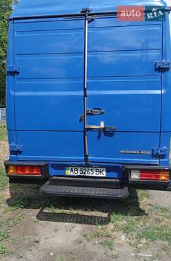 Вантажний фургон Mercedes-Benz Vario 2005 в 