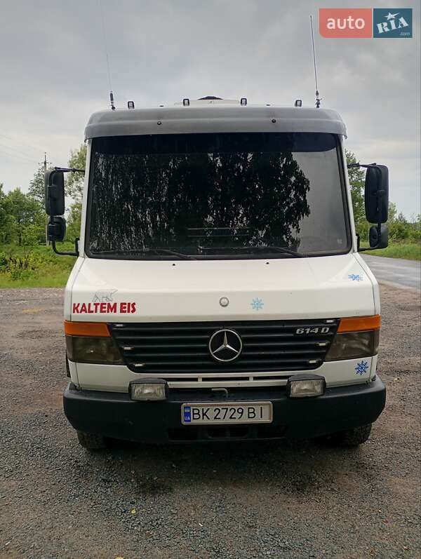 Mercedes-Benz Vario 2005