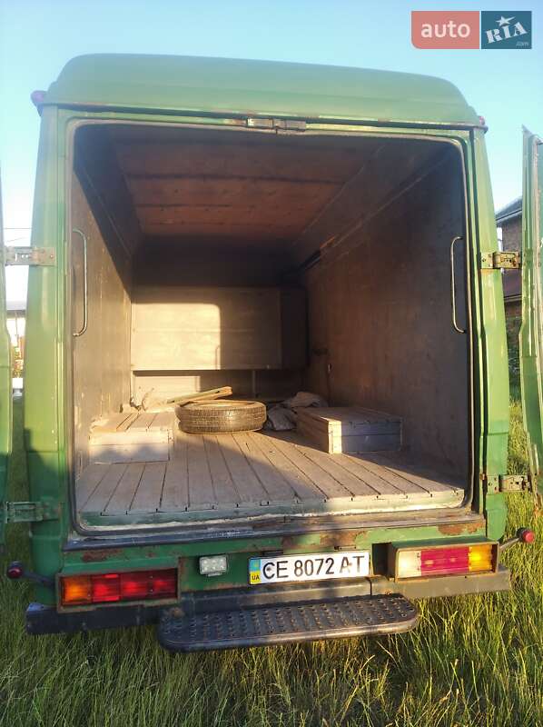 Грузовой фургон Mercedes-Benz Vario 1997 в Черновцах