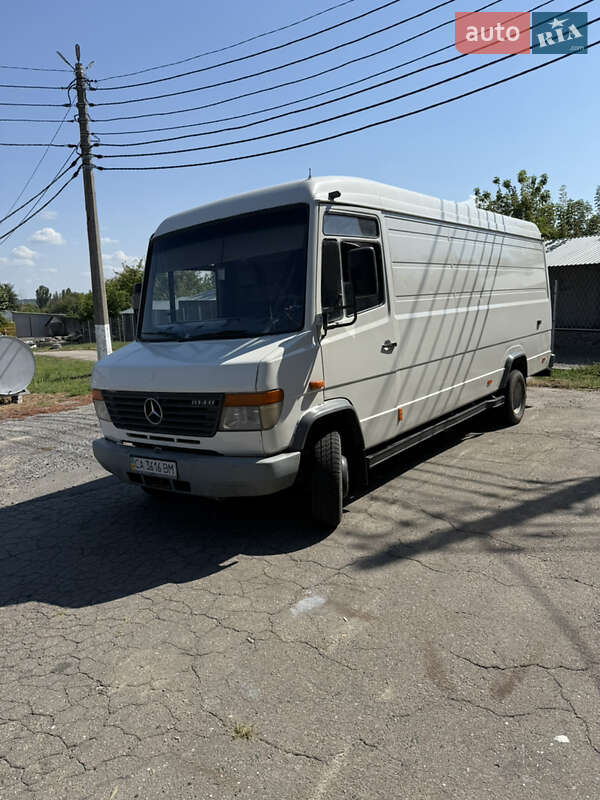 Грузовой фургон Mercedes-Benz Vario 2003 в Умани