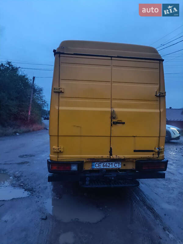 Другие автобусы Mercedes-Benz Vario 1998 в Черновцах