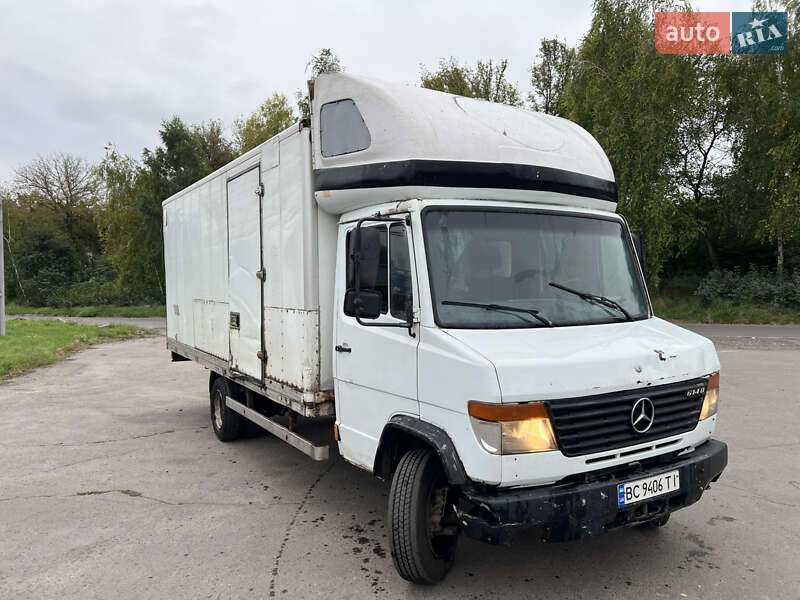 Mercedes-Benz Vario 2000