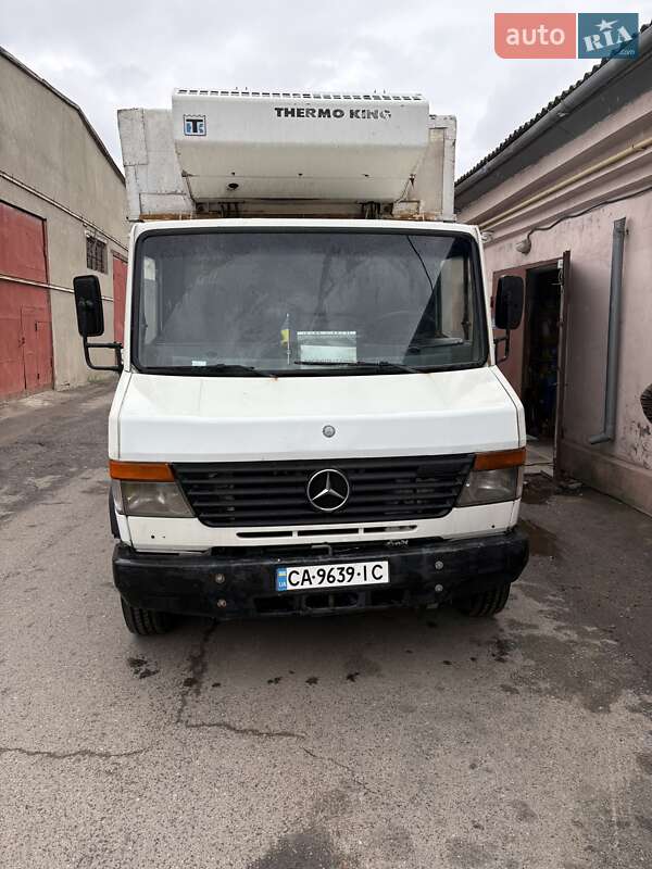 Mercedes-Benz Vario 2000