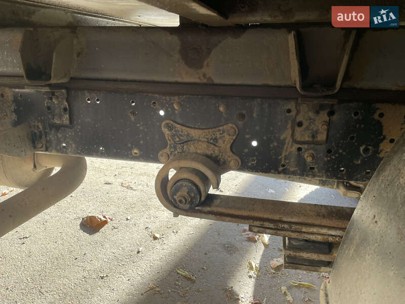 Грузовой фургон Mercedes-Benz Vario 1997 в Черновцах