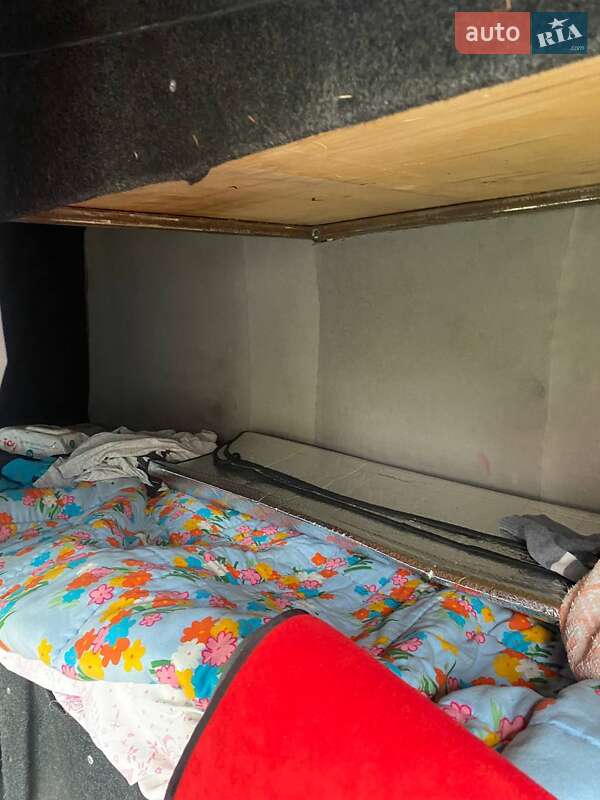 Грузовой фургон Mercedes-Benz Vario 2000 в Смеле