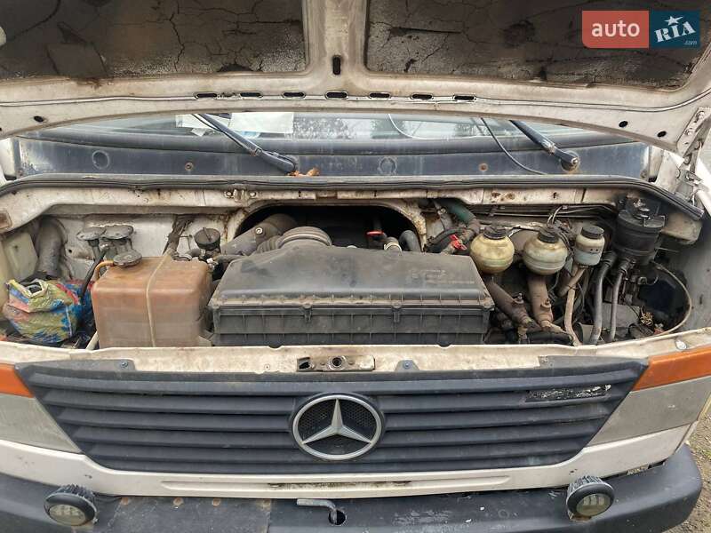 Грузовой фургон Mercedes-Benz Vario 2000 в Смеле