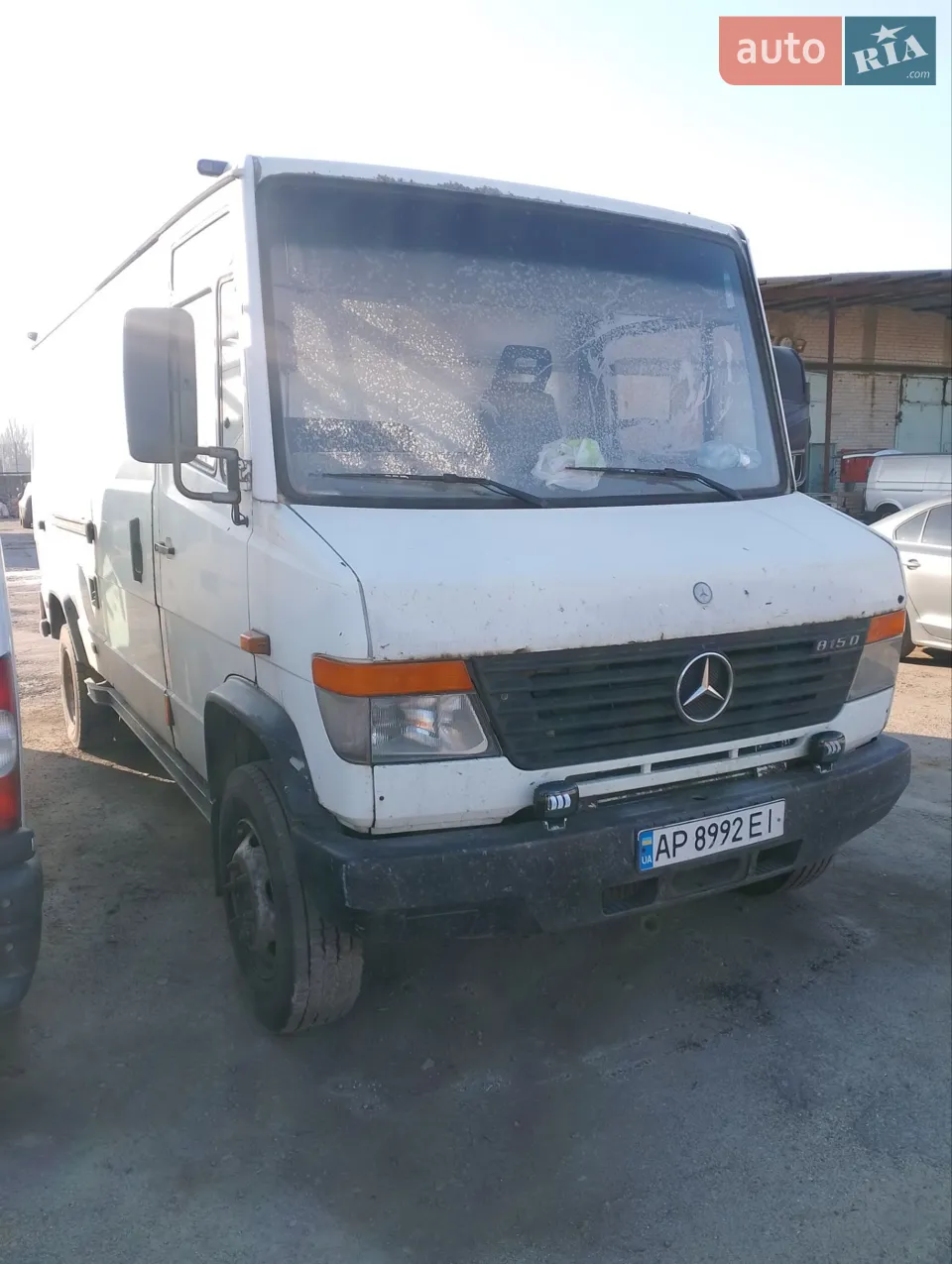 машина в хорошому стані, все обслужено, колеса хороші, масла фільтри замінені, страховка нова, акумулятори рисові, по машині все ідеально, вкладень не потребує, сів поїхав, страховка, техогляд з документами повний порядок, всі питання по телефону.