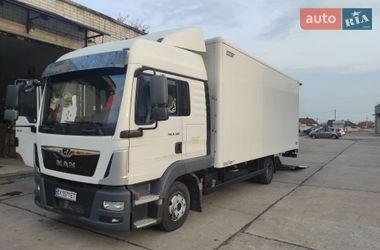 Вантажний фургон Mercedes-Benz Vario 2005 в Рівному
