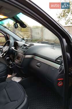 Минивэн Mercedes-Benz Viano 2012 в 