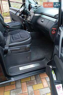Минивэн Mercedes-Benz Viano 2012 в 