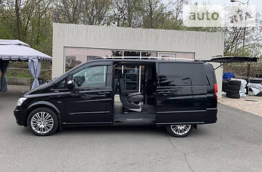 Мінівен Mercedes-Benz Viano 2011 в 