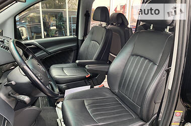Мінівен Mercedes-Benz Viano 2011 в 