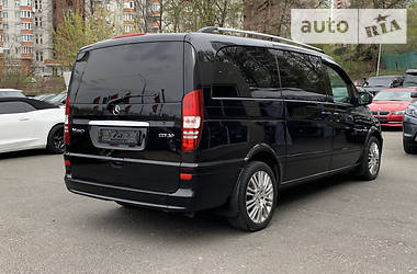 Мінівен Mercedes-Benz Viano 2011 в 