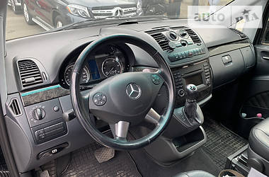 Мінівен Mercedes-Benz Viano 2011 в 