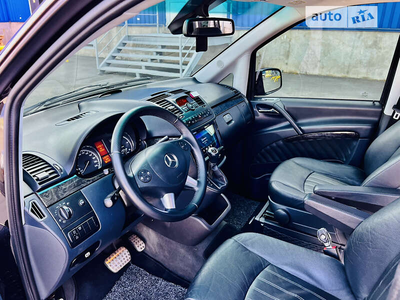 Минивэн Mercedes-Benz Viano 2011 в Кривом Роге фото 7 Минивэн Mercedes-Benz Viano 2011 в Кривом Роге