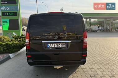 Мінівен Mercedes-Benz Viano 2011 в 