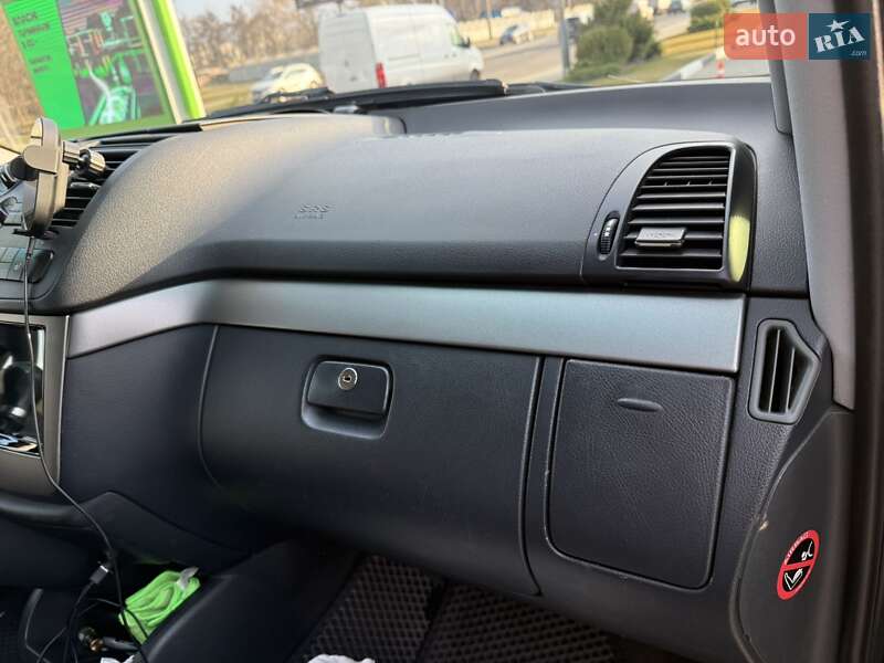 Мінівен Mercedes-Benz Viano 2011 в Києві